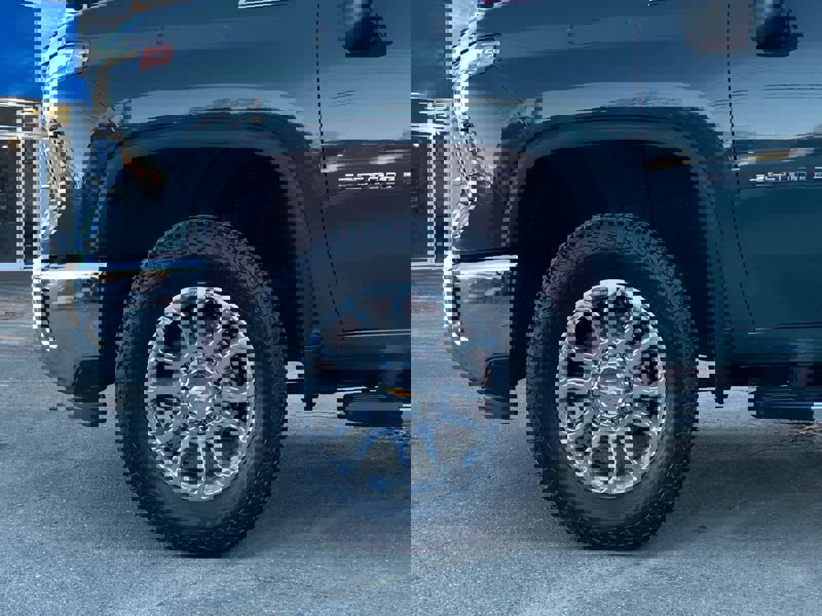 Certified 2025 Chevrolet Silverado 2500 LTZ w/ LTZ Convenience Package image 11