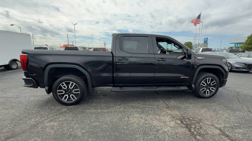 Used 2023 GMC Sierra 1500 AT4 w/ AT4 Preferred Package AWD/4WD image 9