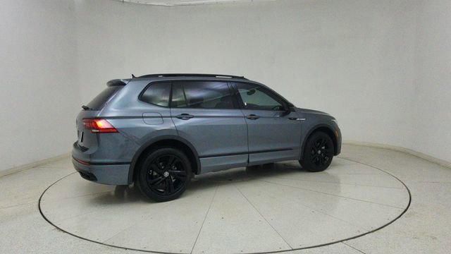 Used 2023 Volkswagen Tiguan SE R-Line image 71