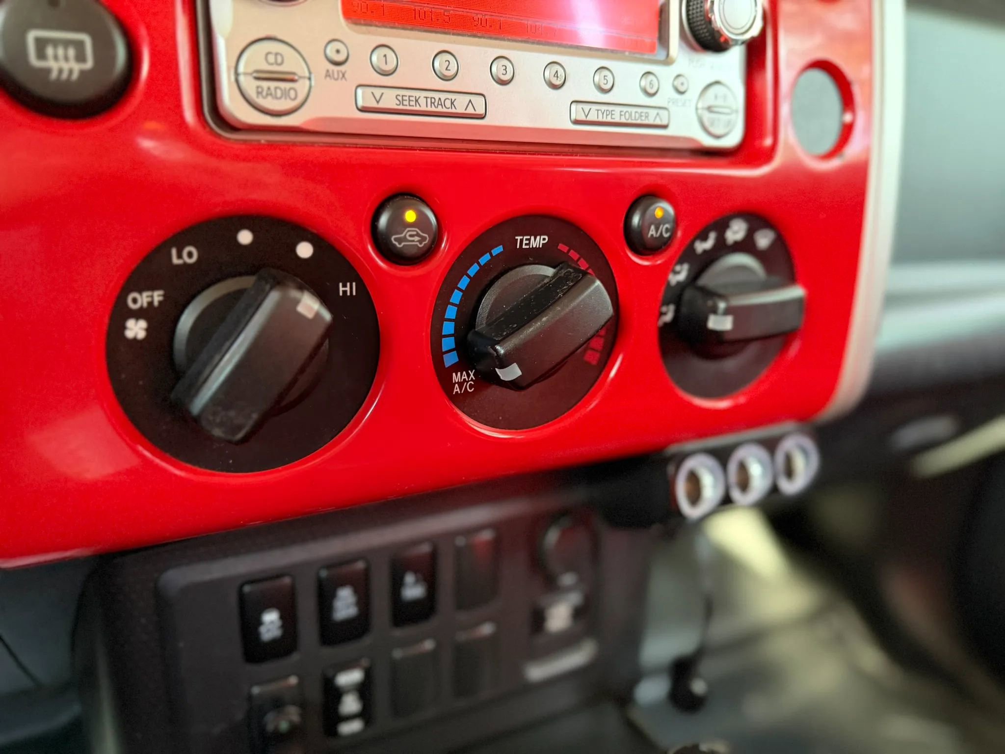 Used 2012 Toyota FJ Cruiser 4WD w/ Trail Teams Special Edition image 27