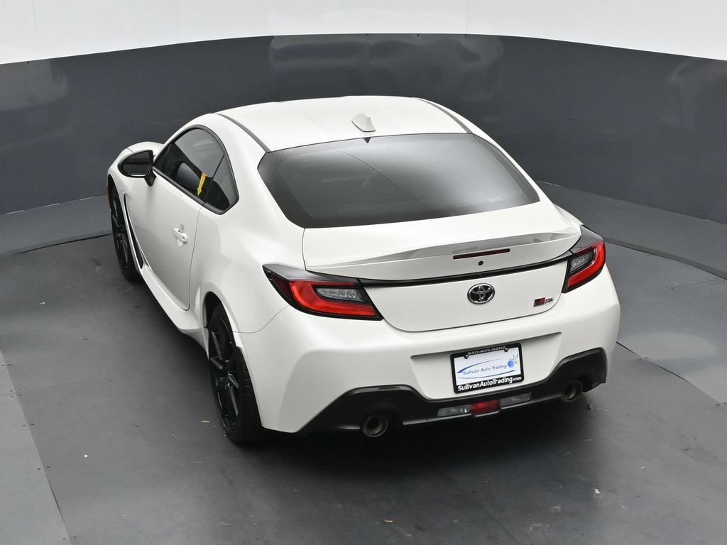 Used 2025 Toyota GR86 Premium w/ Performance Package RWD image 50