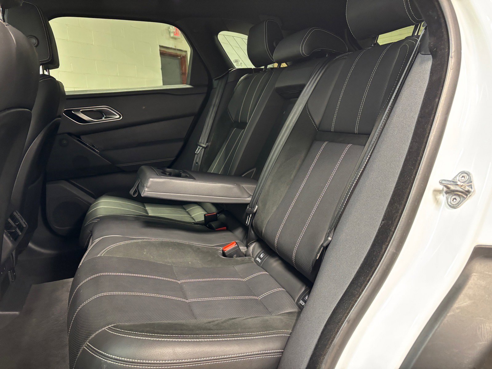 Used 2022 Land Rover Range Rover Velar R-Dynamic S AWD/4WD image 27