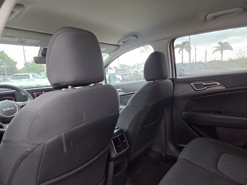 Used 2024 Kia Sportage LX FWD image 24