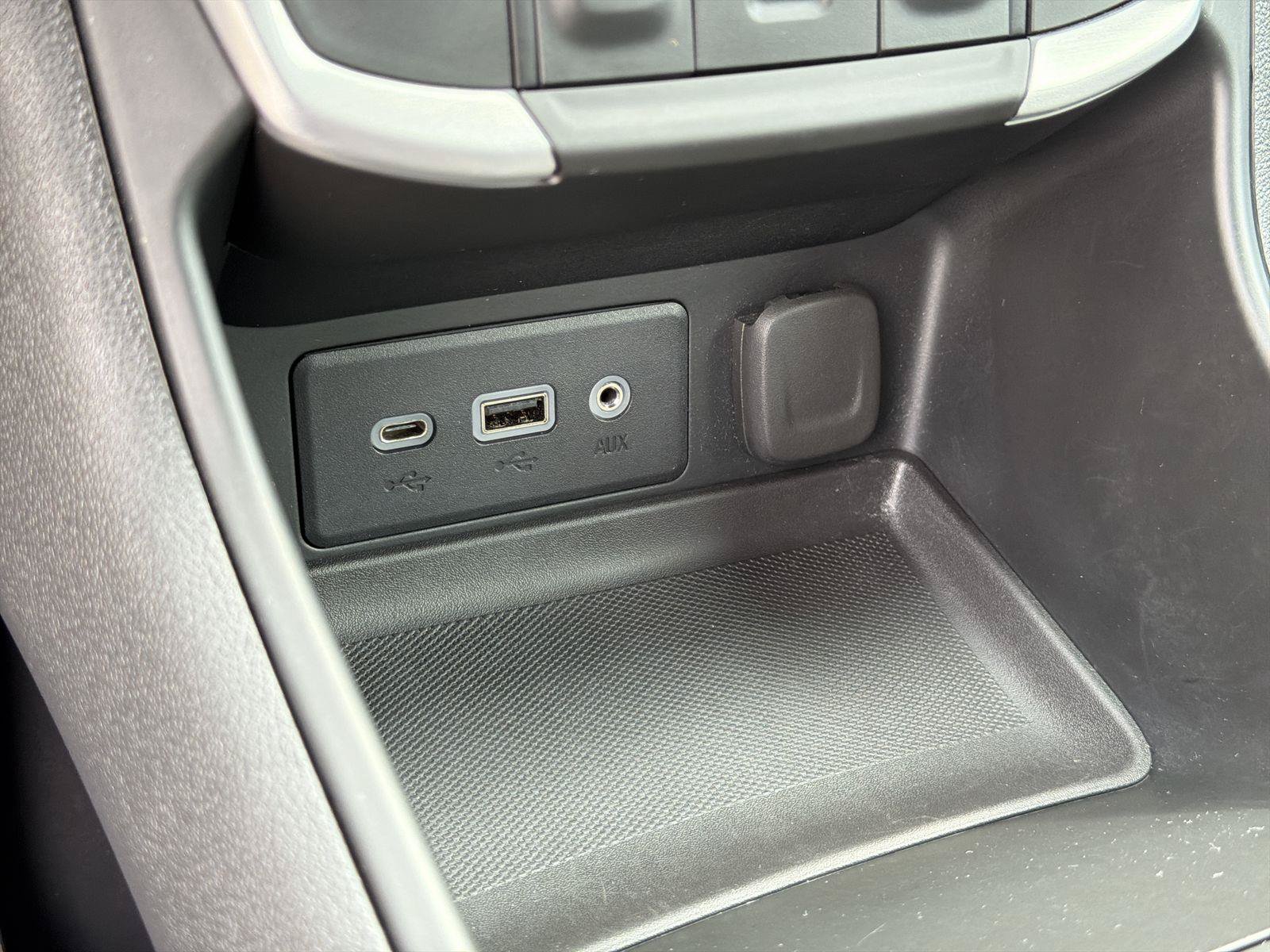 Used 2023 GMC Terrain SLE FWD image 36