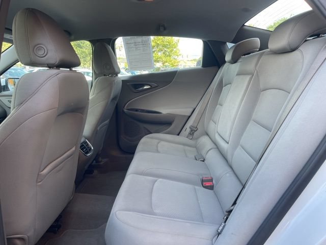 Used 2022 Chevrolet Malibu LT FWD image 14