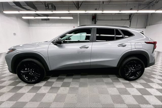 Used 2025 Chevrolet Trax ACTIV w/ Driver Confidence Package FWD image 14