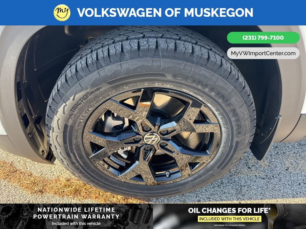 New 2026 Volkswagen Atlas Peak Edition image 9