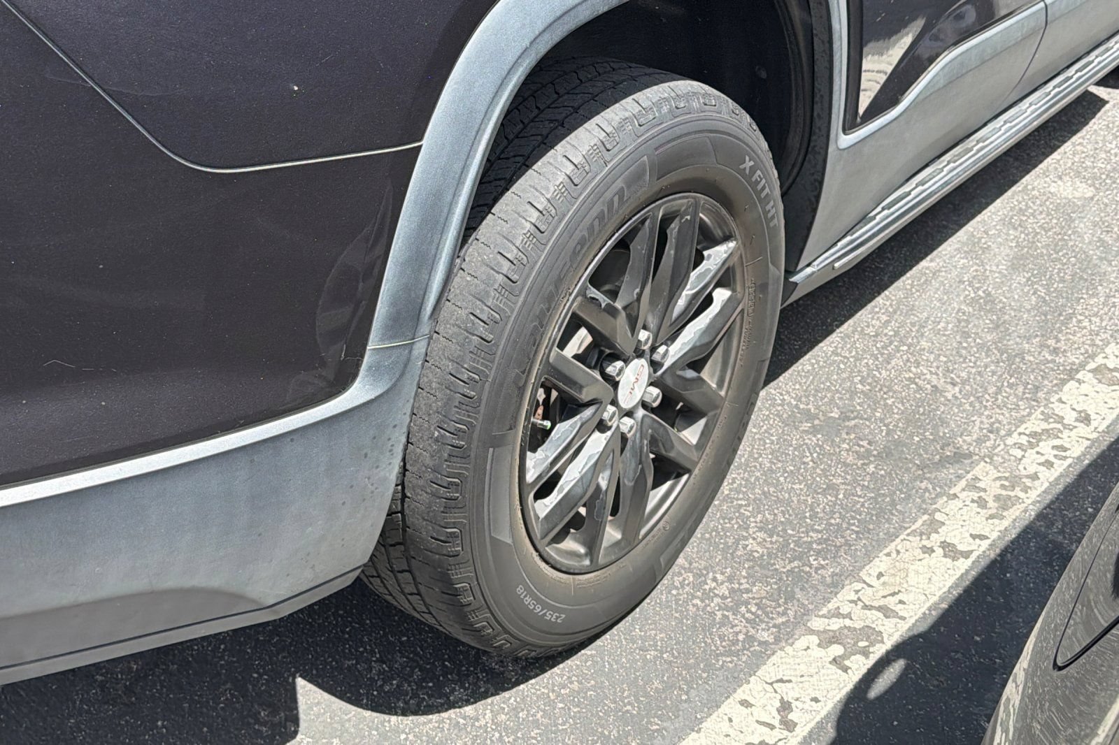 Used 2018 GMC Acadia SLT FWD image 4