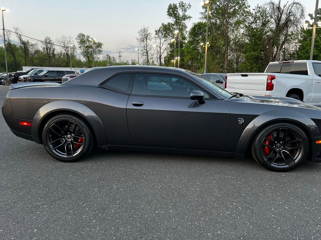 Used 2018 Dodge Challenger SRT Hellcat image 4