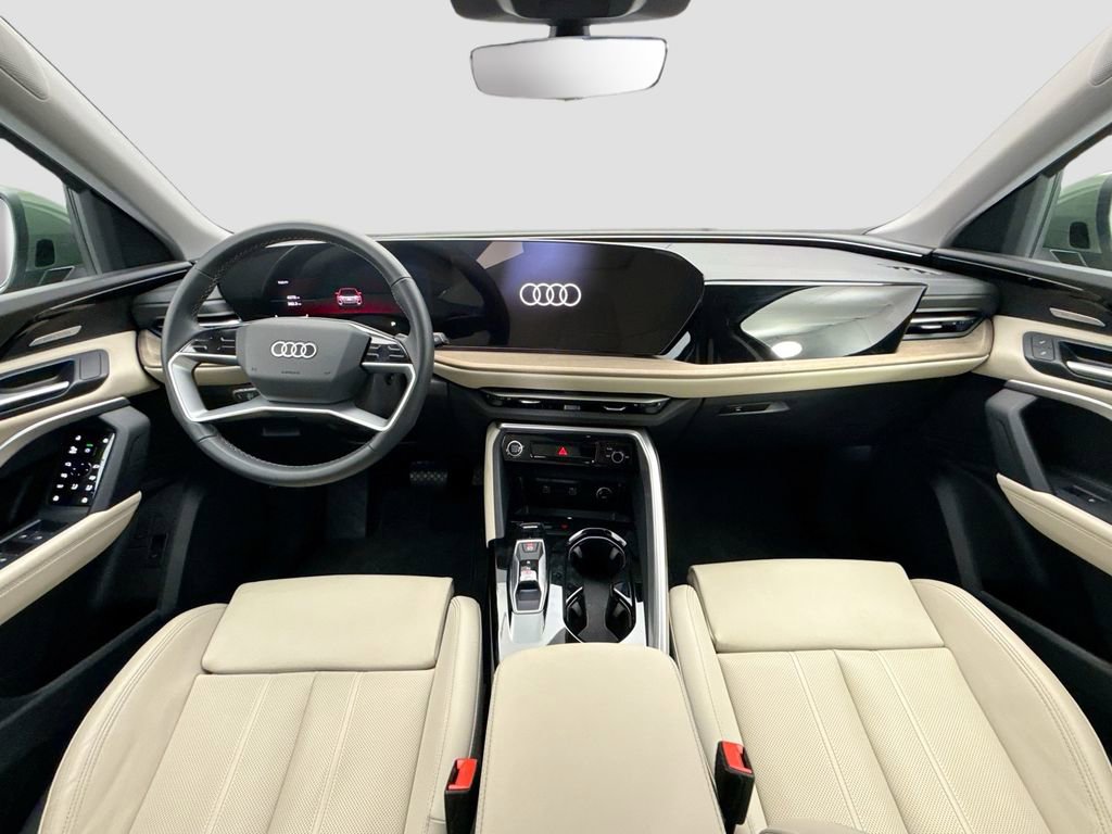 Used 2025 Audi Q5 Premium Plus w/ Premium Plus image 14
