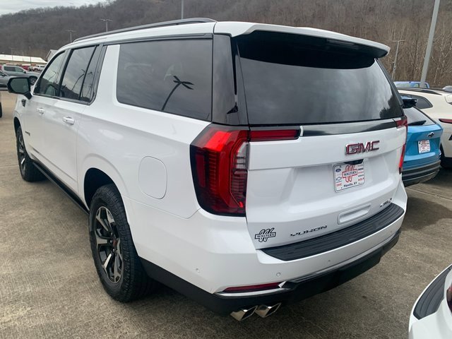 New 2026 GMC Yukon XL AT4 w/ AT4 Premium Plus Package image 3