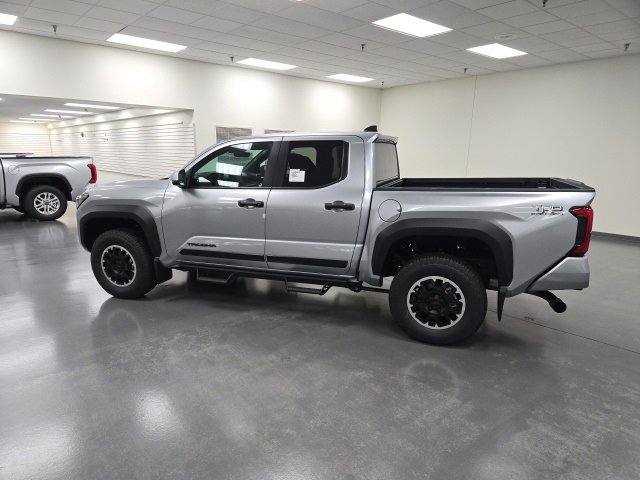 New 2026 Toyota Tacoma TRD Off-Road image 3