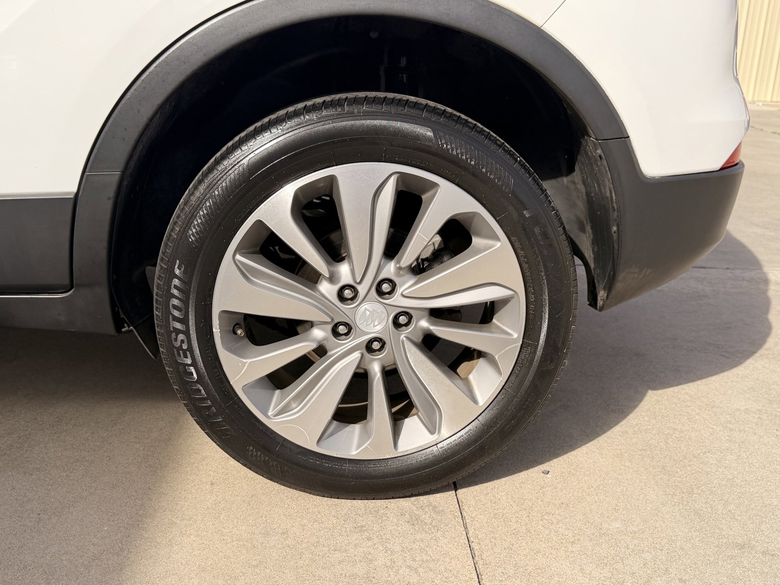 Used 2020 Buick Encore Preferred FWD image 10