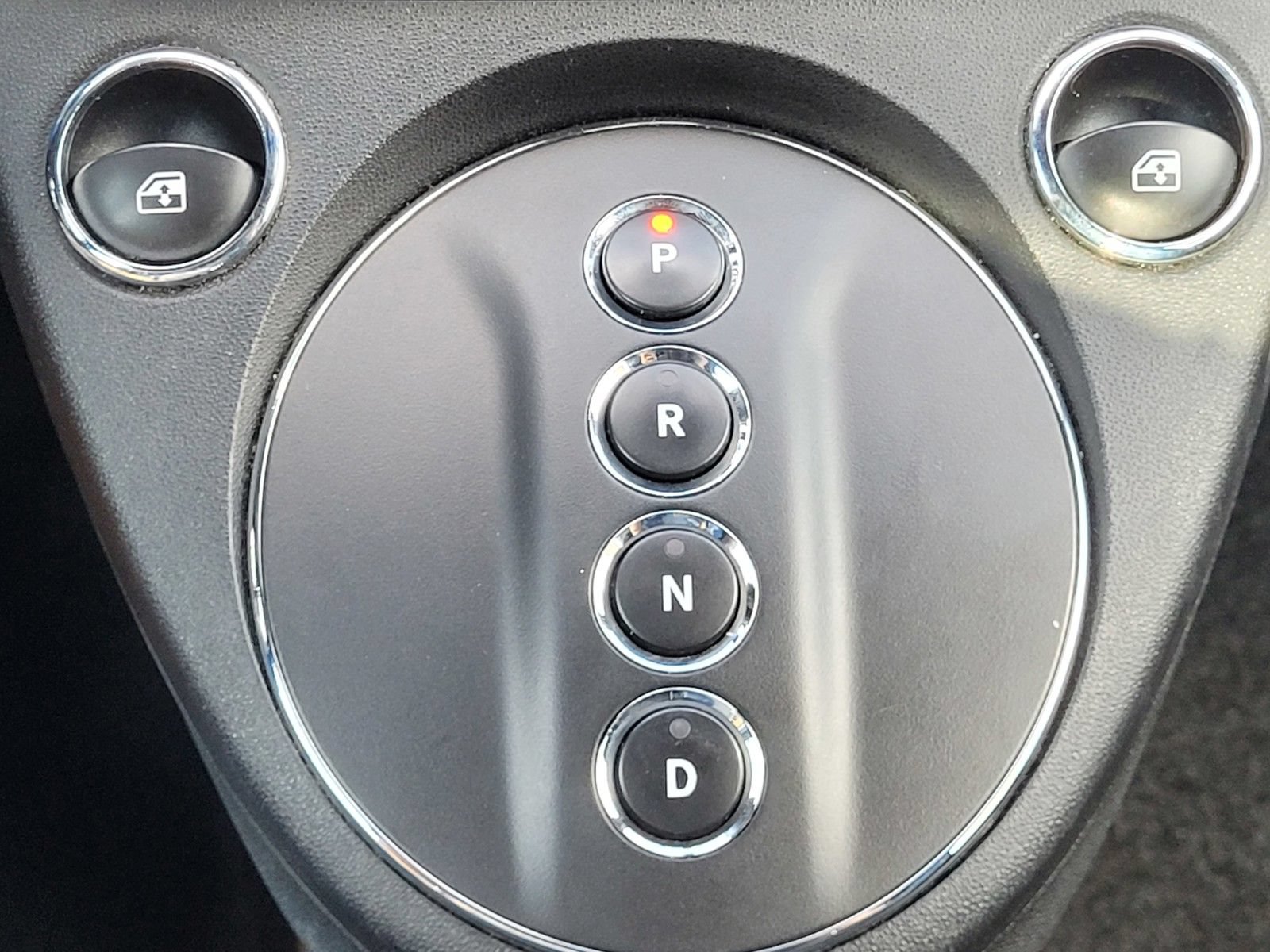 Used 2018 FIAT 500 e FWD image 24