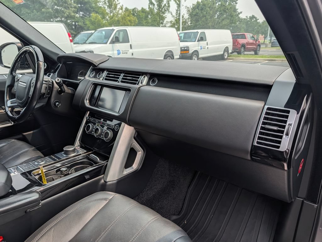 Used 2016 Land Rover Range Rover Supercharged AWD/4WD image 14