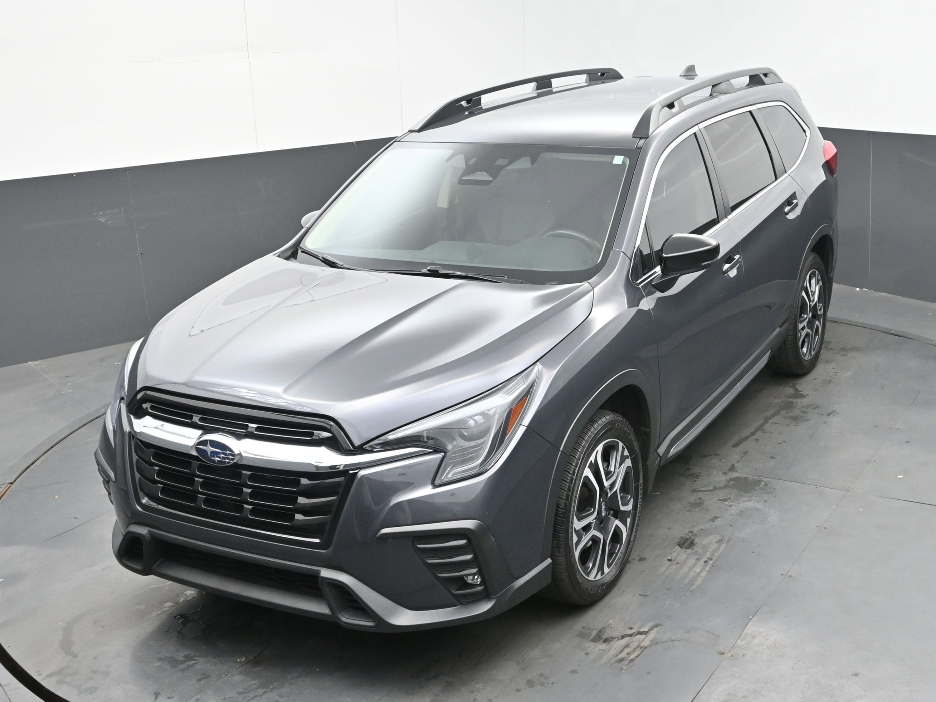 Used 2024 Subaru Ascent Limited image 33
