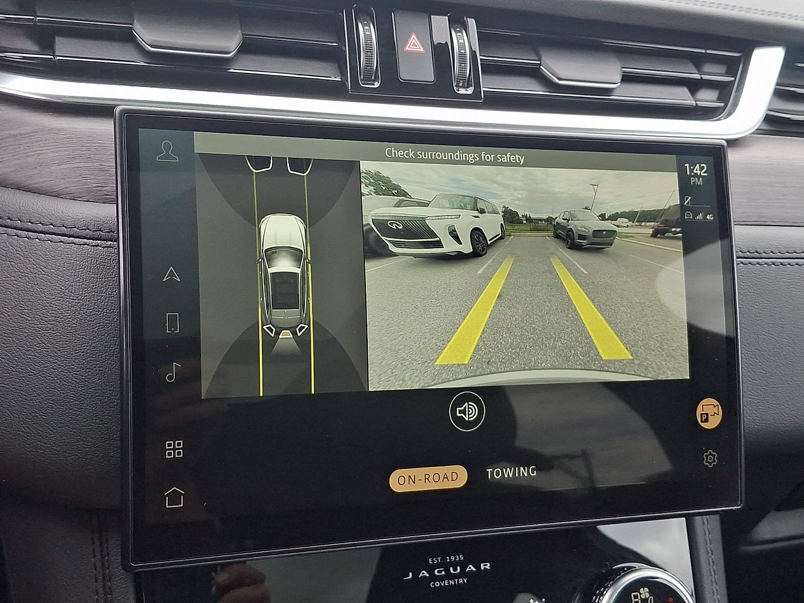Used 2022 Jaguar F-PACE S AWD/4WD image 18