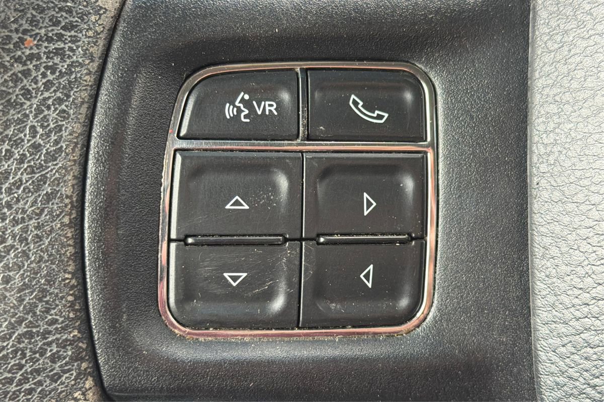 Used 2015 RAM 1500 Express image 28