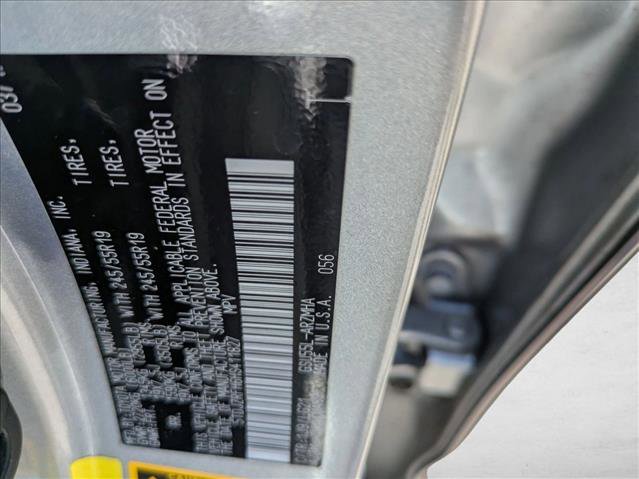 Used 2017 Toyota Highlander SE image 28