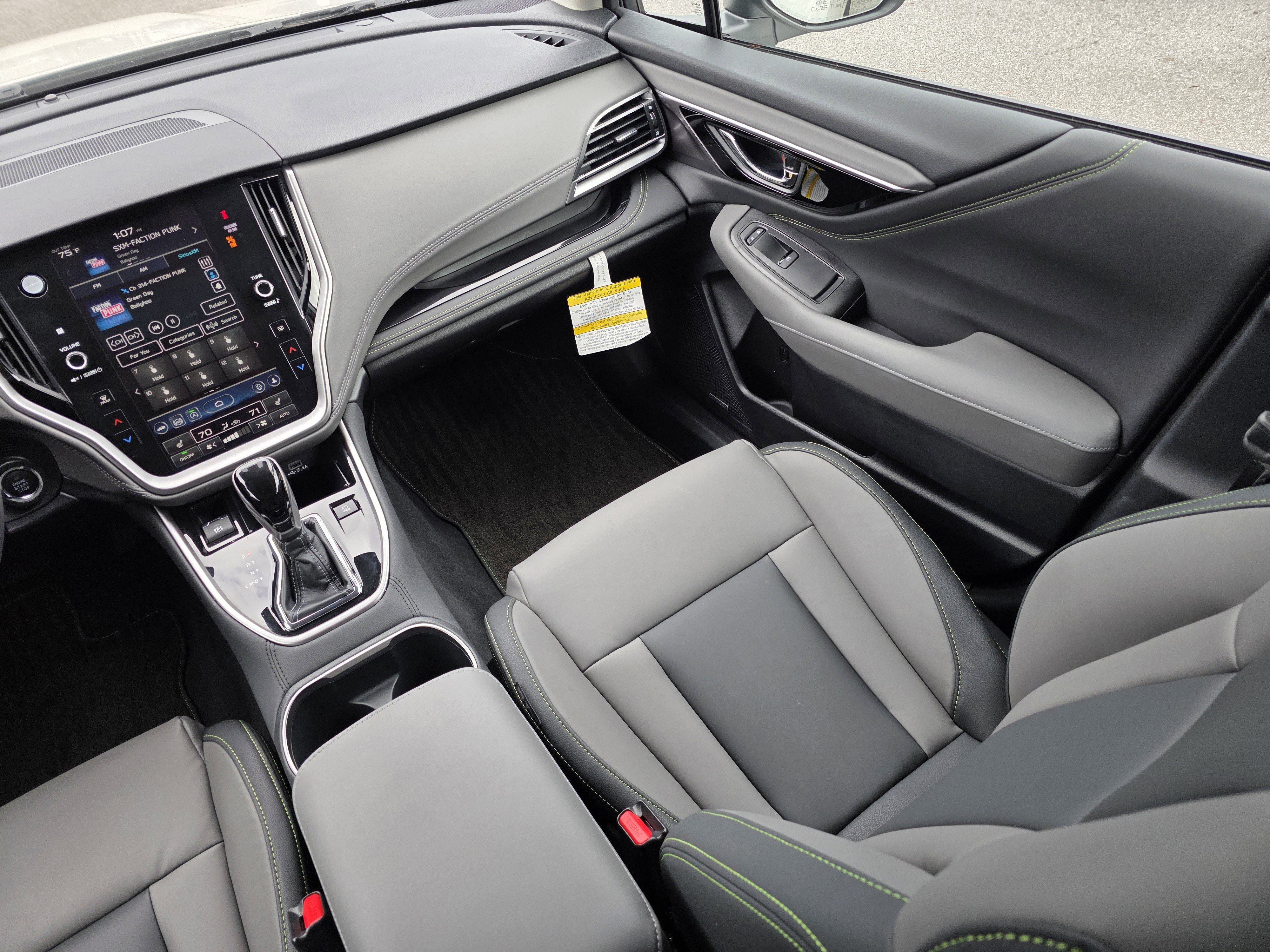 Certified 2025 Subaru Outback Onyx Edition XT w/ Popular Package #2 image 15