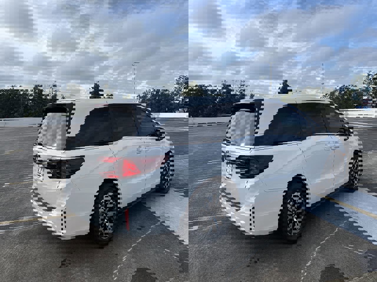 New 2026 Honda Odyssey EX-L image 8