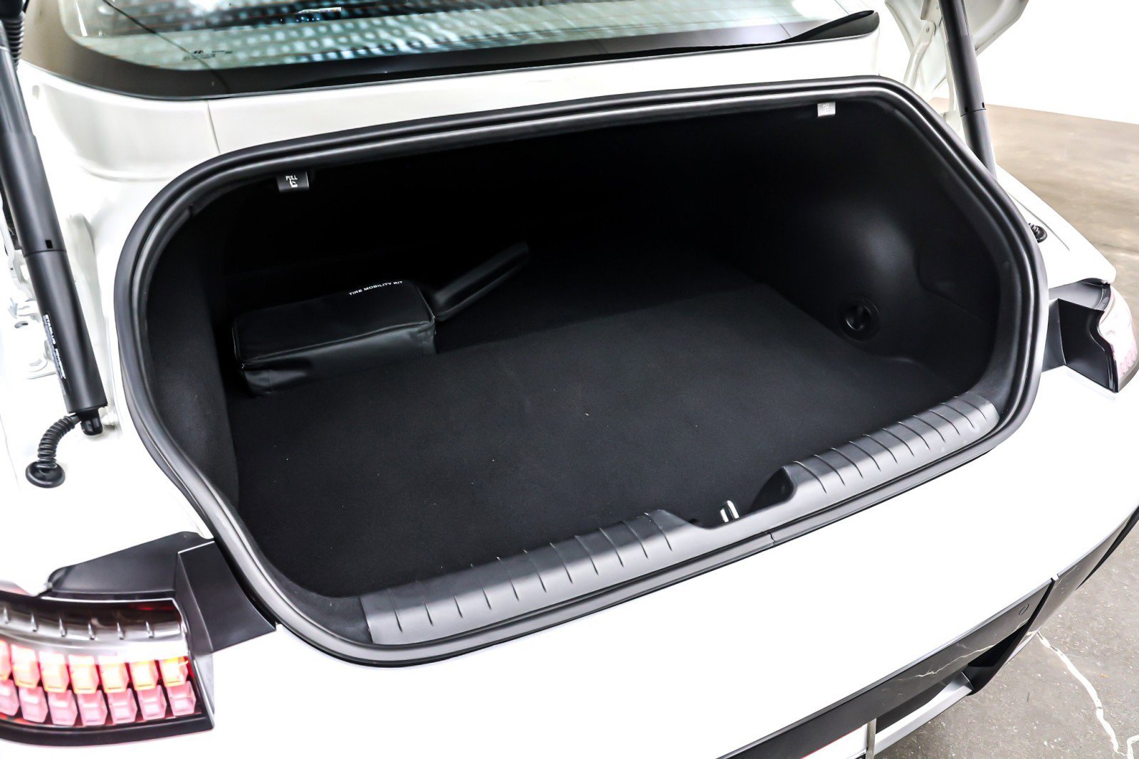 Used 2025 Hyundai Ioniq 6 SE image 22