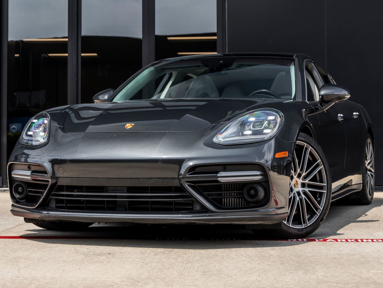 Used 2017 Porsche Panamera Turbo AWD/4WD image 1