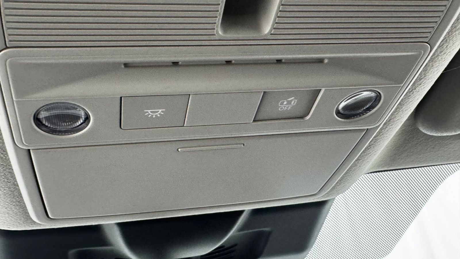 New 2026 Nissan Sentra SR w/ SR Premium Package FWD image 29