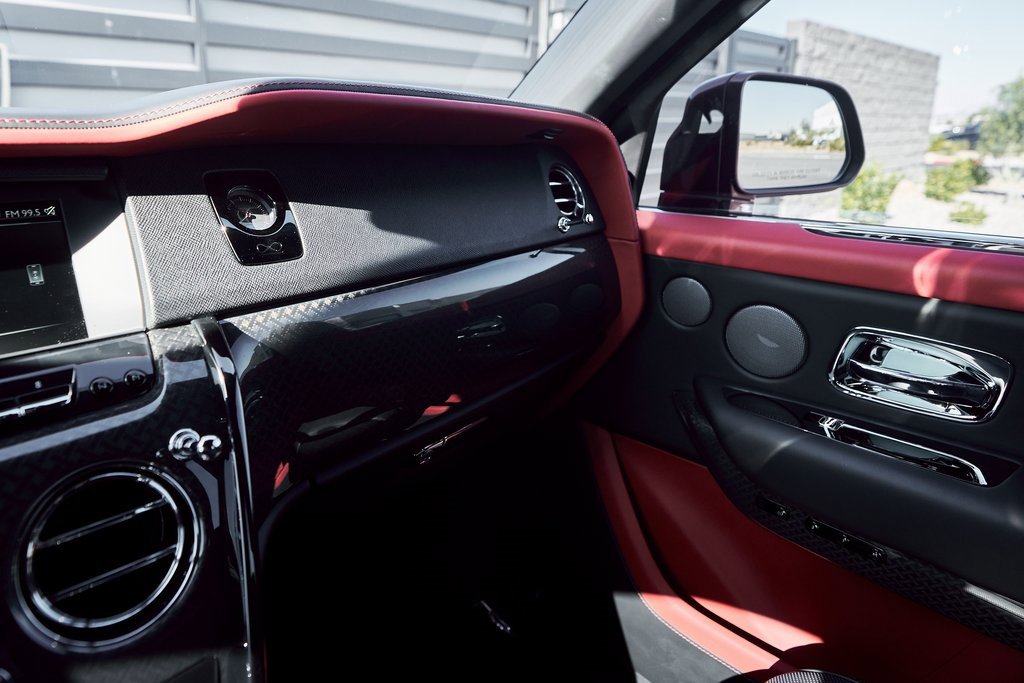 Used 2022 Rolls-Royce Cullinan Black Badge image 80