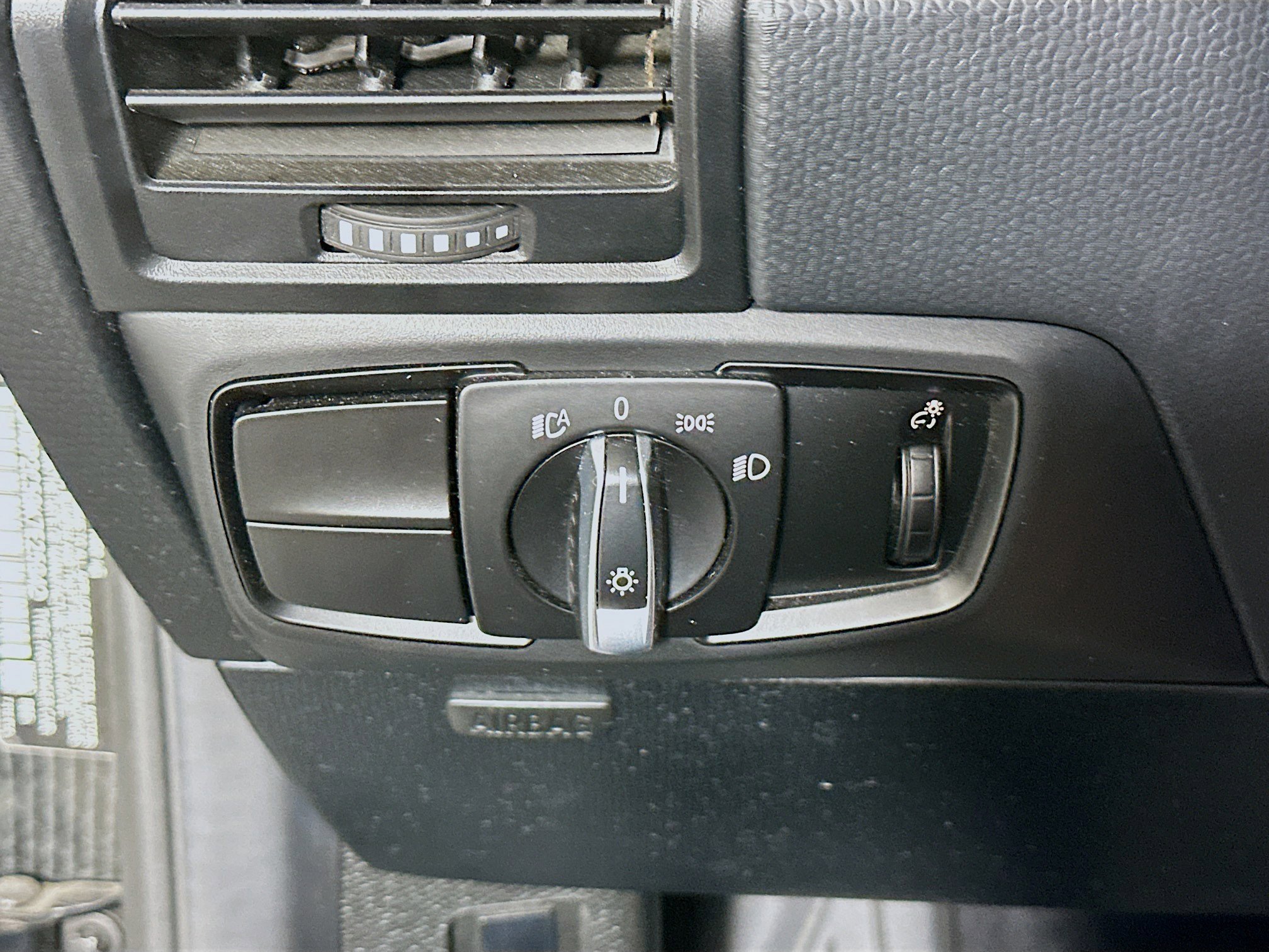 Used 2019 BMW i3 image 16