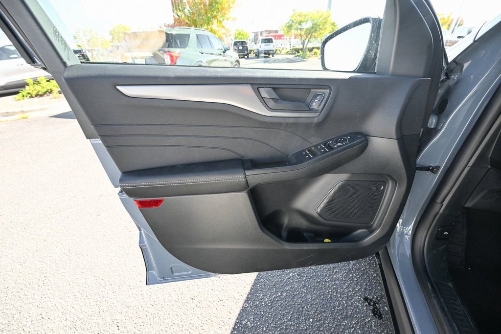 New 2026 Ford Escape Active w/ Tech Pack #1 AWD/4WD image 17