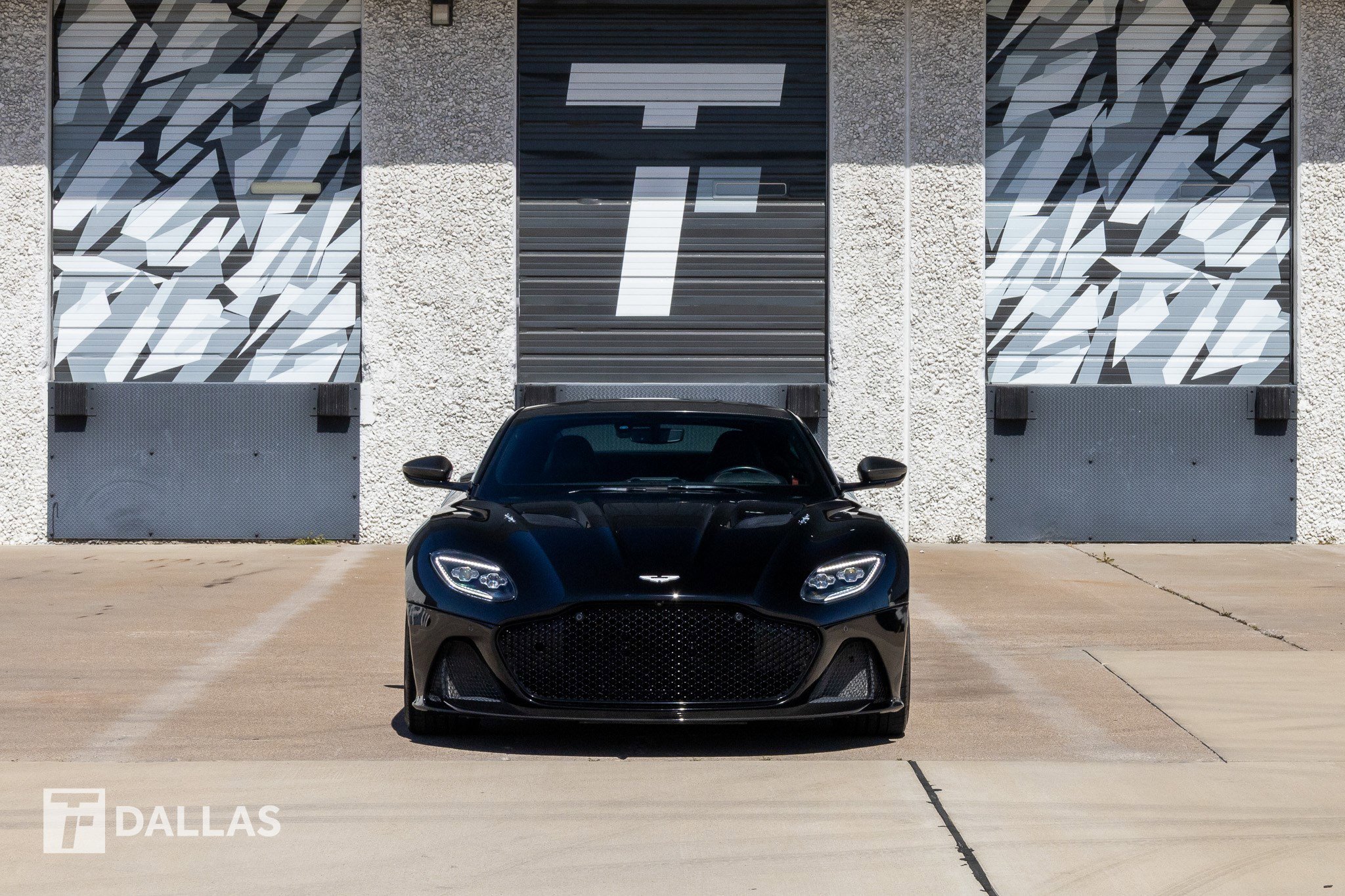 Used 2020 Aston Martin DBS Superleggera image 3