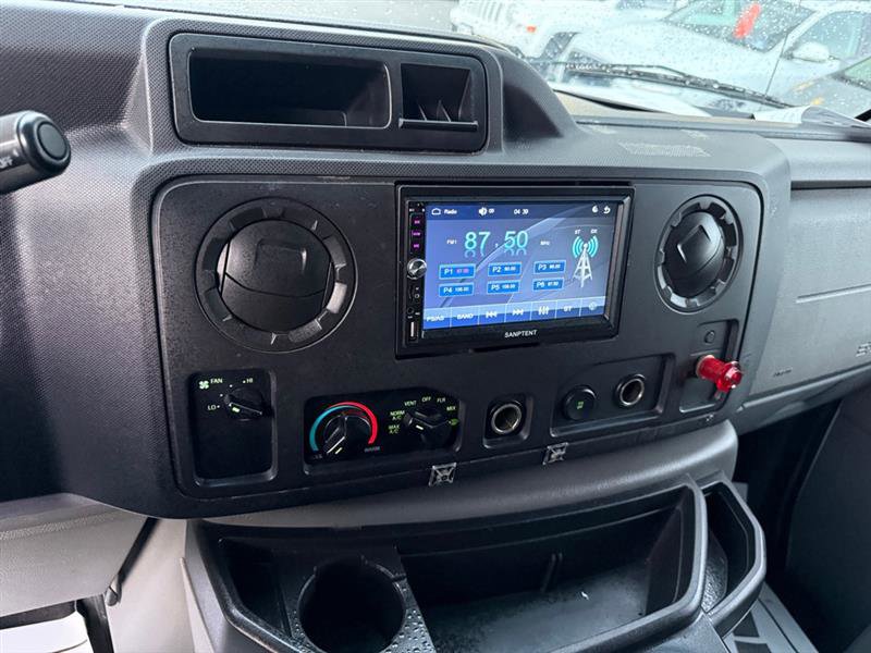 Used 2011 Ford E-250 and Econoline 250 image 24