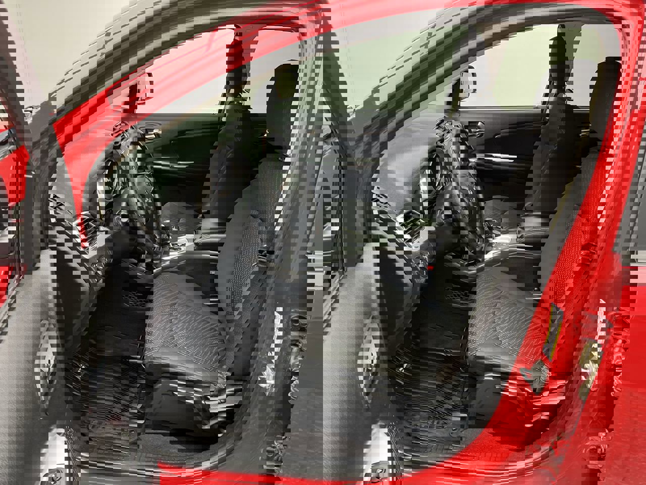 Used 2019 Dodge Journey SE image 3