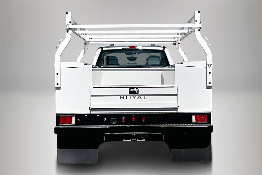 New 2023 Ford F350 XL w/ XL Chrome Package image 3