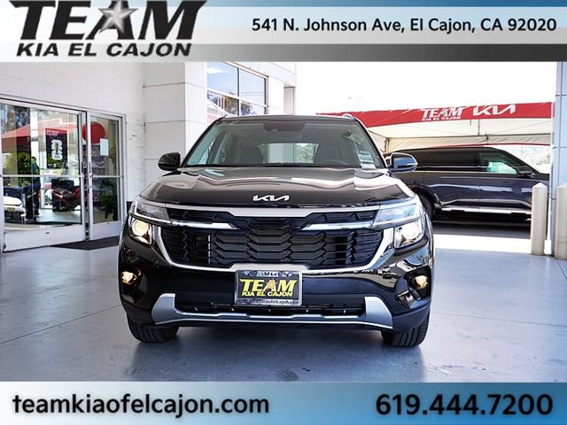 Certified 2025 Kia Seltos EX AWD/4WD image 4