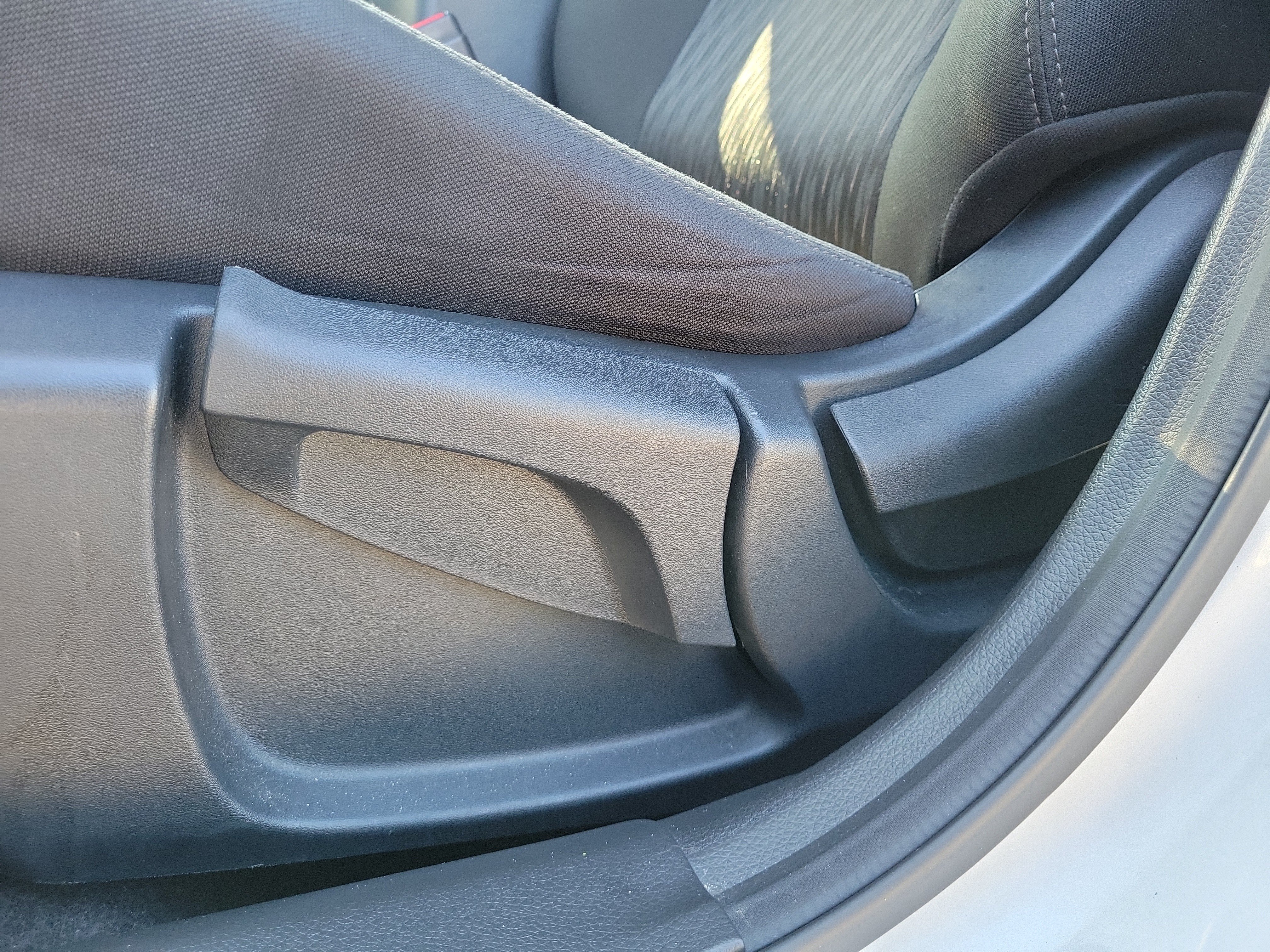 Certified 2020 Nissan Rogue S FWD image 16