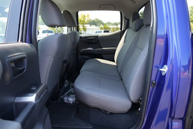 Used 2023 Toyota Tacoma SR5 w/ Technology Package AWD/4WD image 14