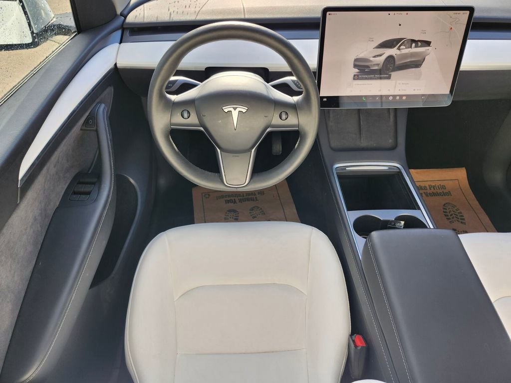Used 2023 Tesla Model Y Long Range image 14