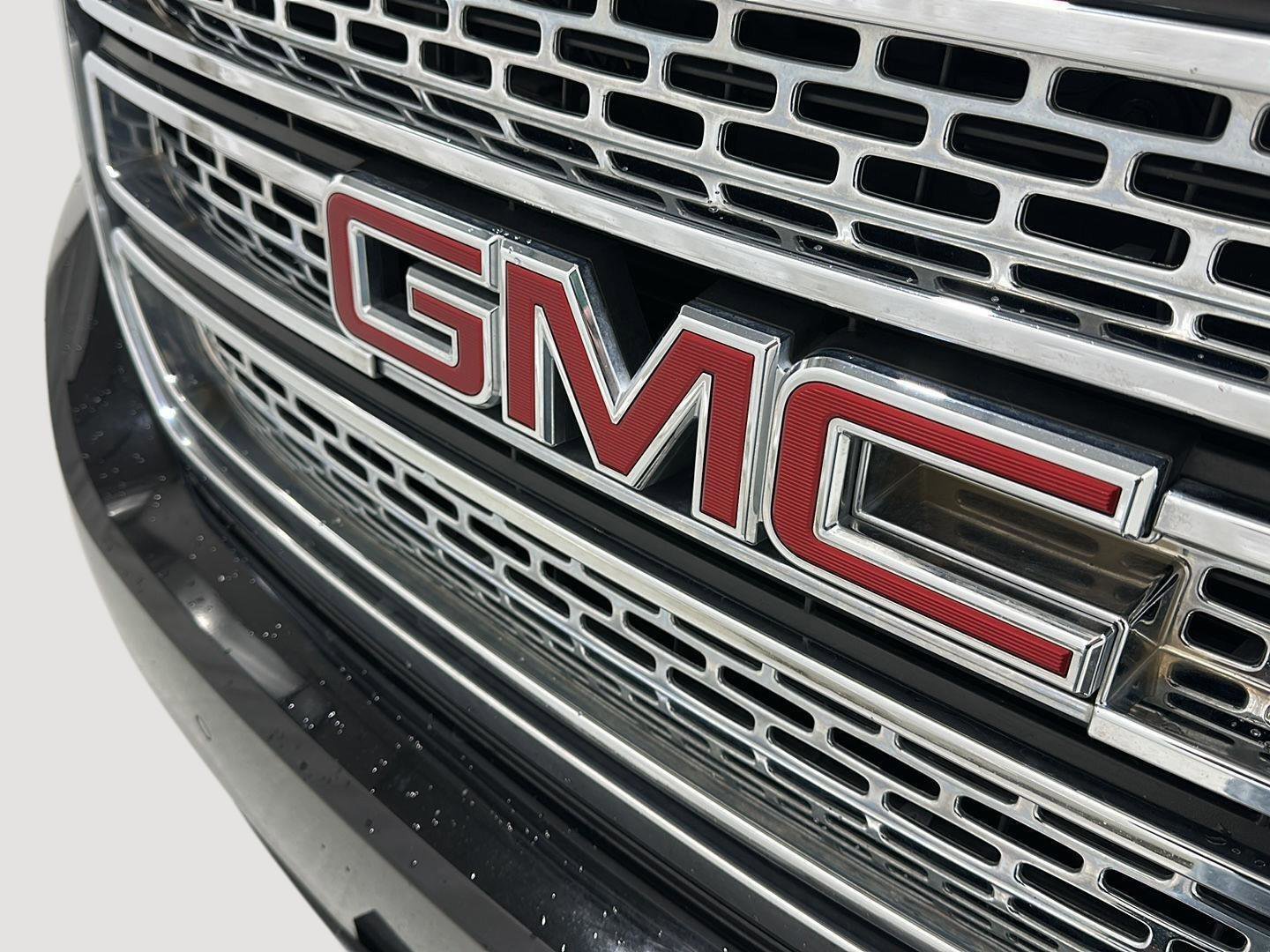 Used 2019 GMC Yukon SLT w/ Open Road Package image 28