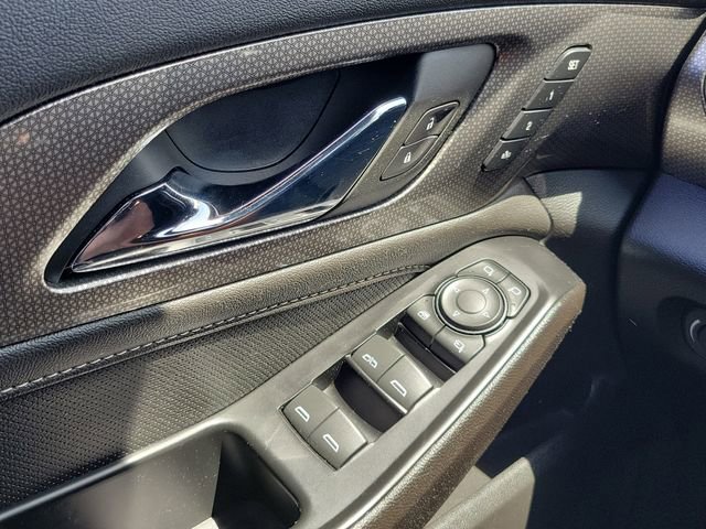 Used 2023 Chevrolet Traverse Premier AWD/4WD image 19