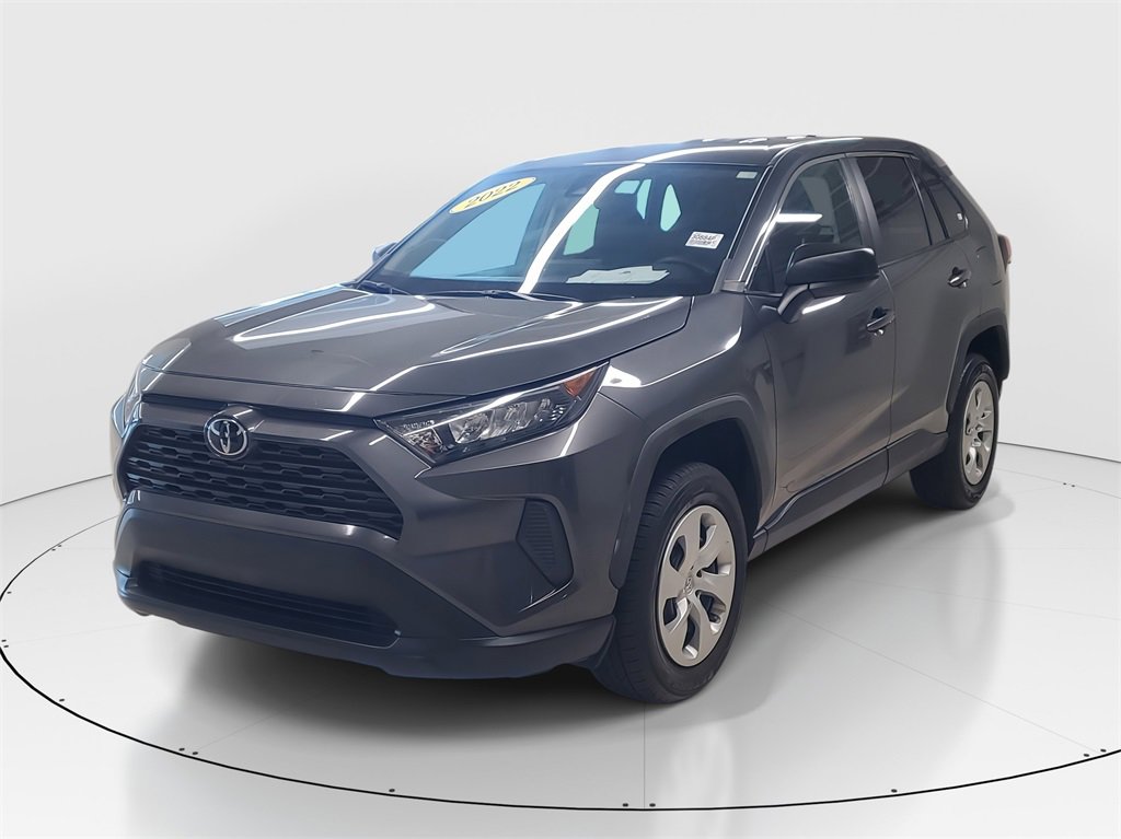Certified 2022 Toyota RAV4 LE image 3