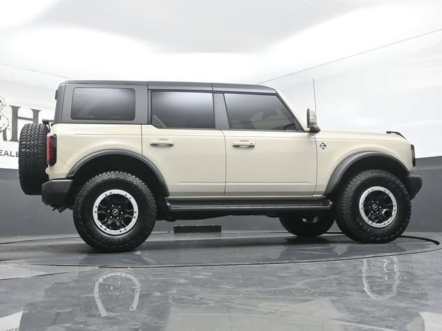Used 2025 Ford Bronco Outer Banks w/ Sasquatch Package AWD/4WD image 54