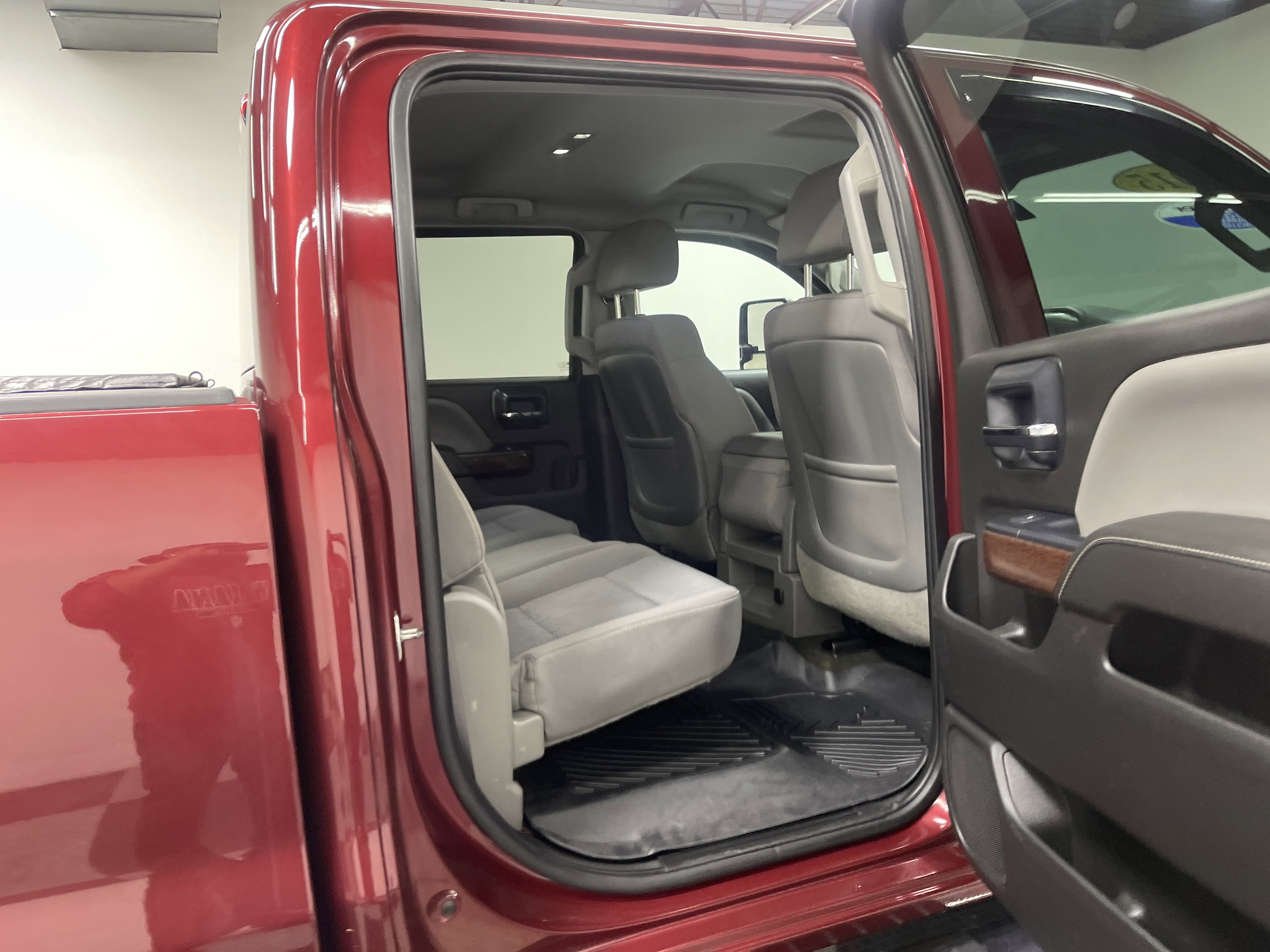 Used 2015 GMC Sierra 2500 SLE w/ SLE Preferred Package image 19