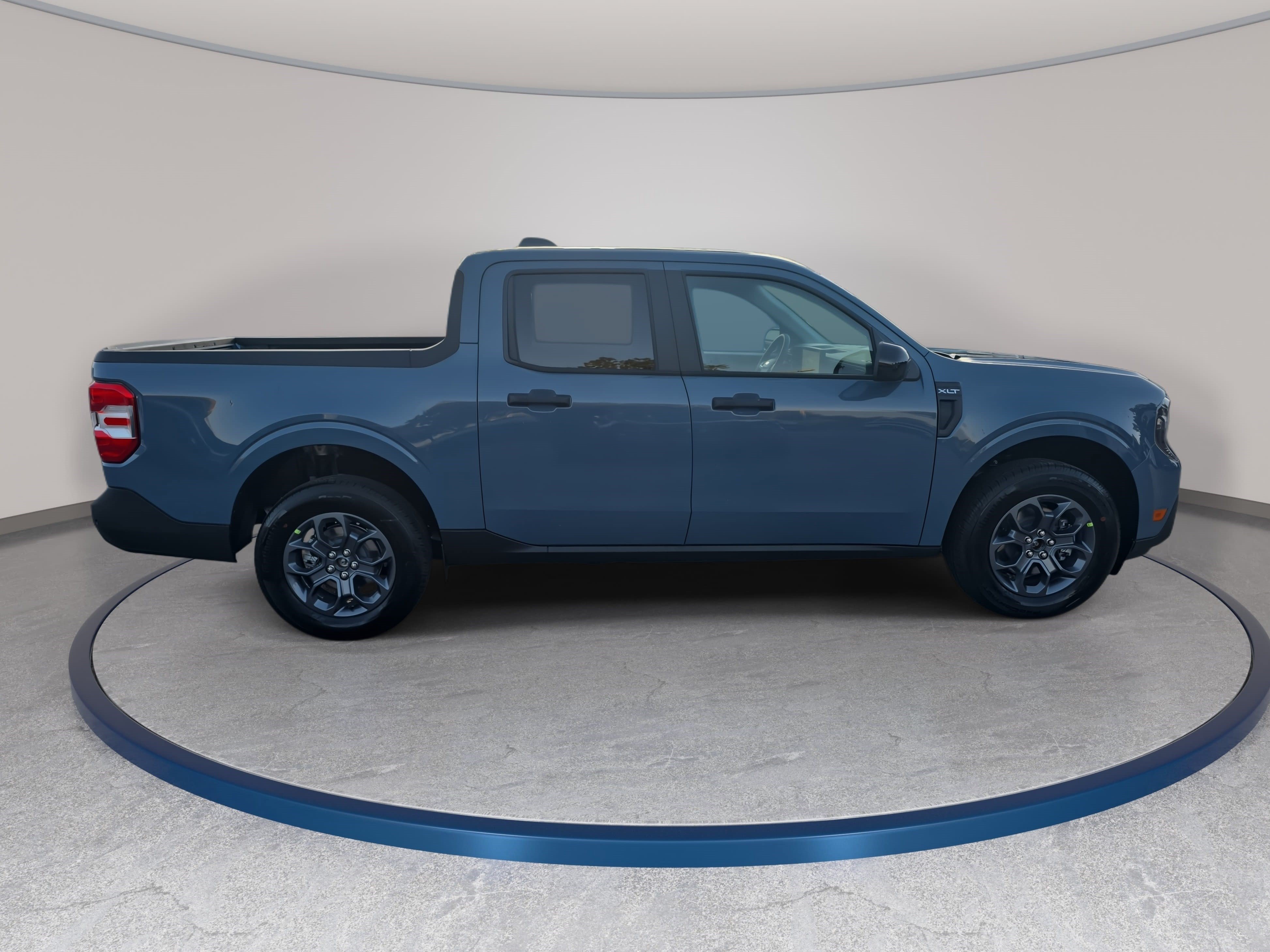 New 2026 Ford Maverick XLT w/ Equipment Group 301A AWD/4WD image 4