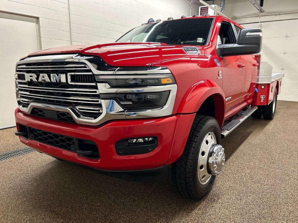New 2026 RAM 4500 4x4 Crew Cab DRW w/ Laramie Trim Package image 5