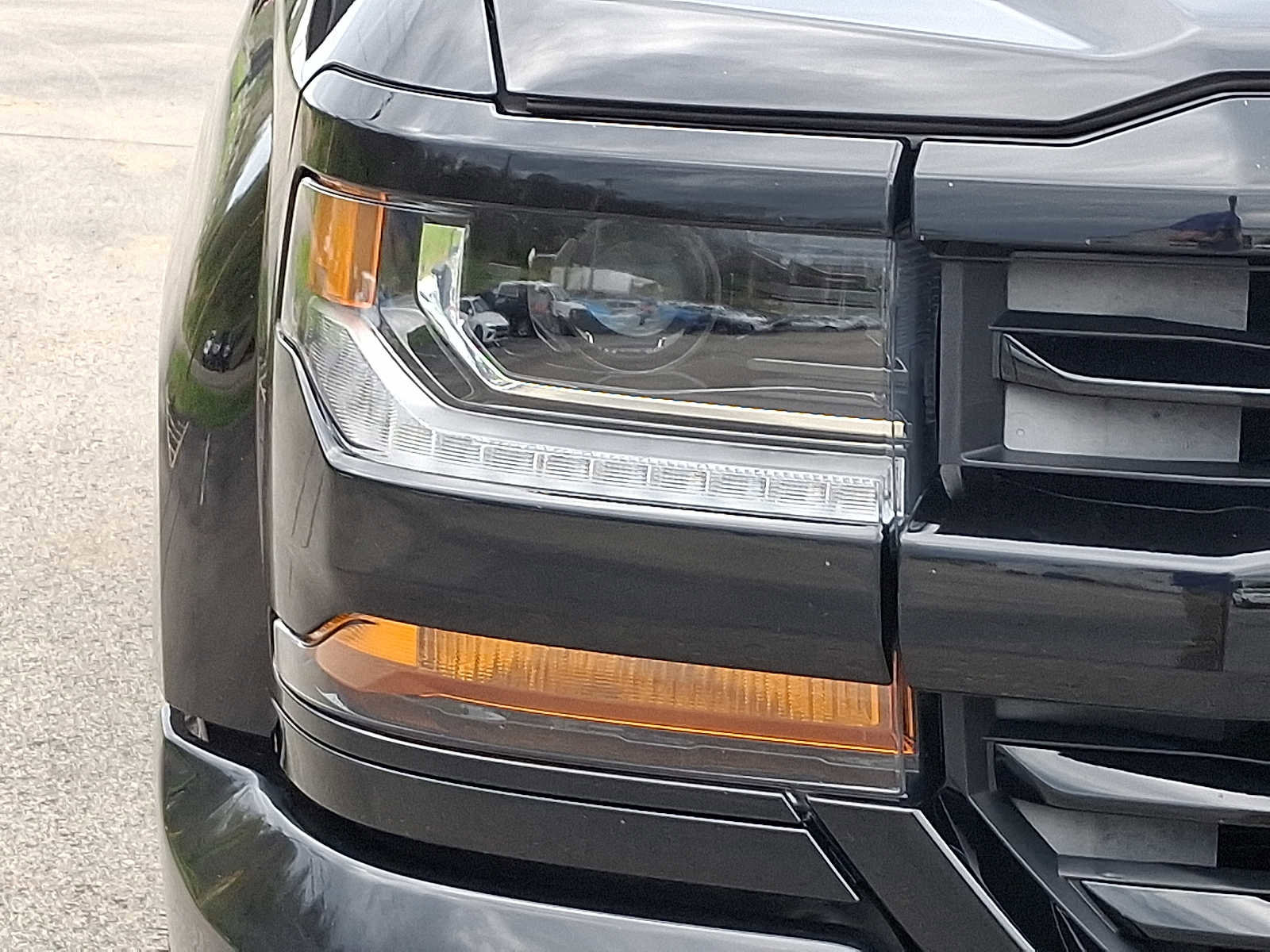 Used 2016 Chevrolet Silverado 1500 LT w/ Midnight Edition image 9