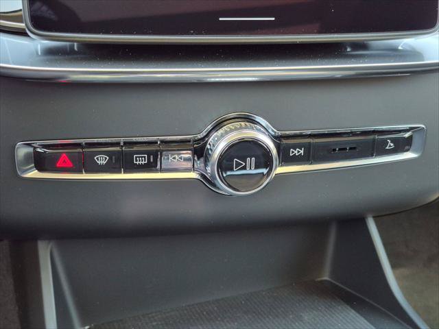 New 2027 Volvo XC90 B6 Plus AWD/4WD image 9