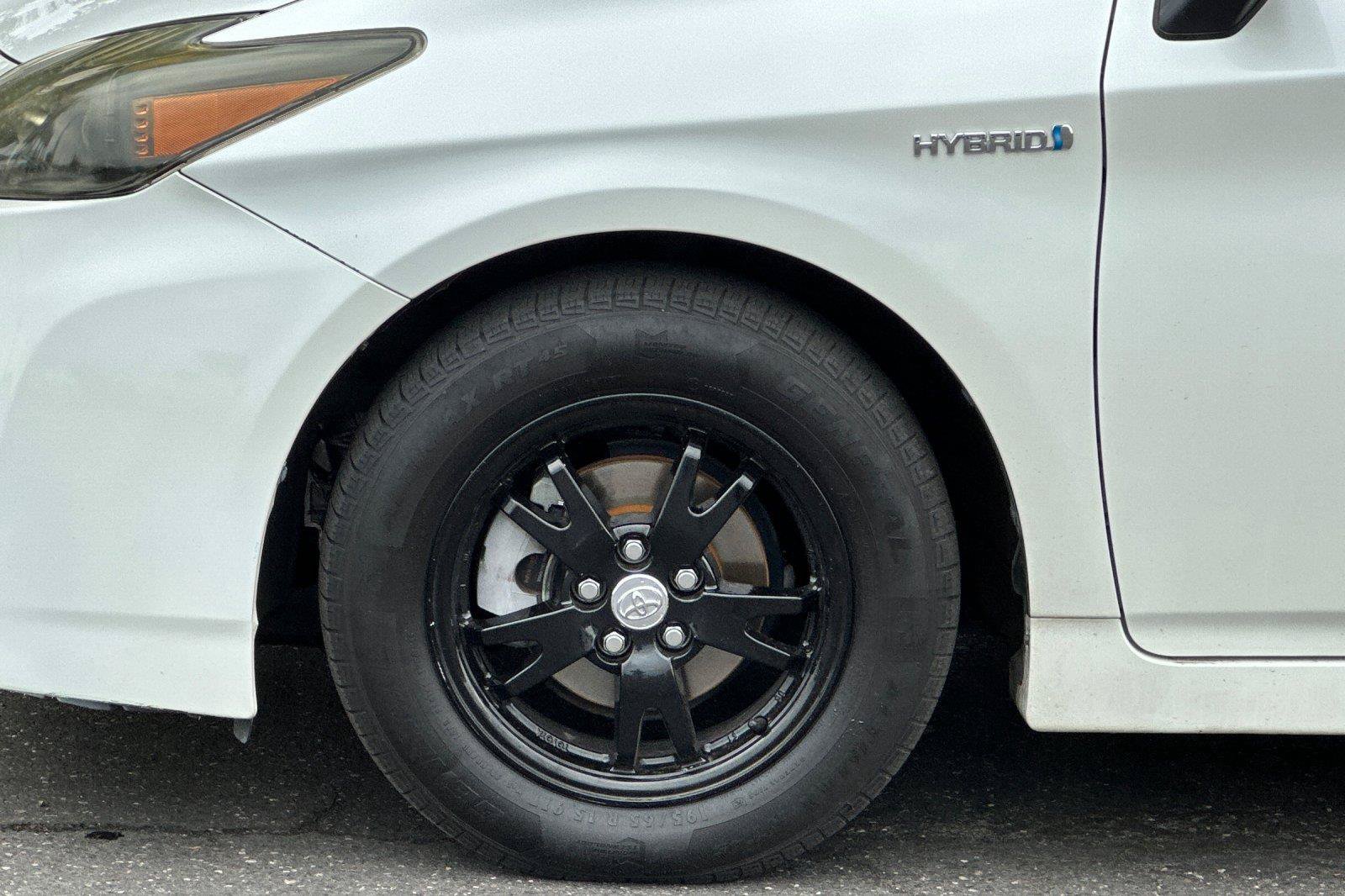 Used 2010 Toyota Prius Two FWD image 23