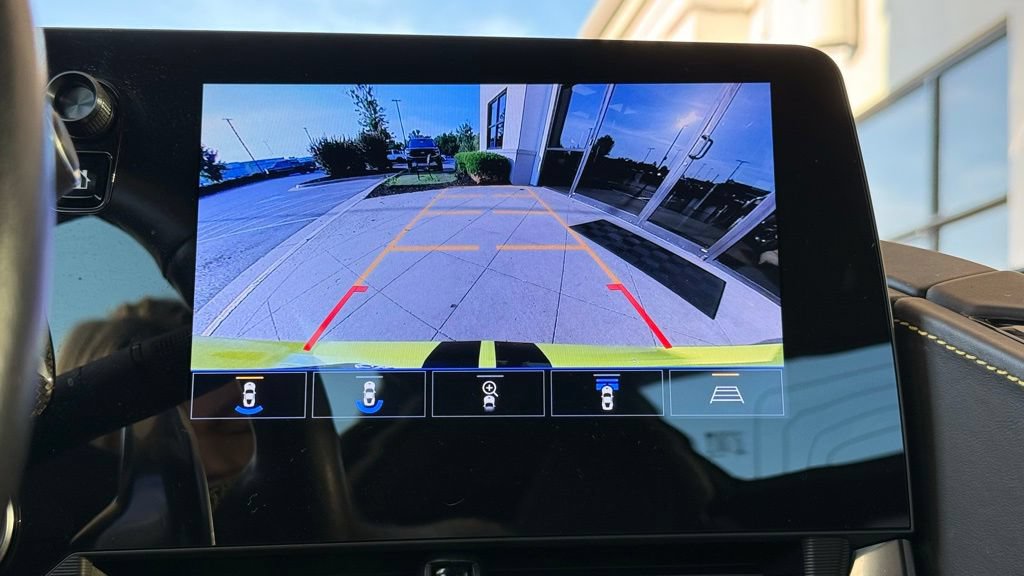 Used 2021 Chevrolet Corvette Stingray Premium Conv w/ Z51 Performance Package RWD image 16